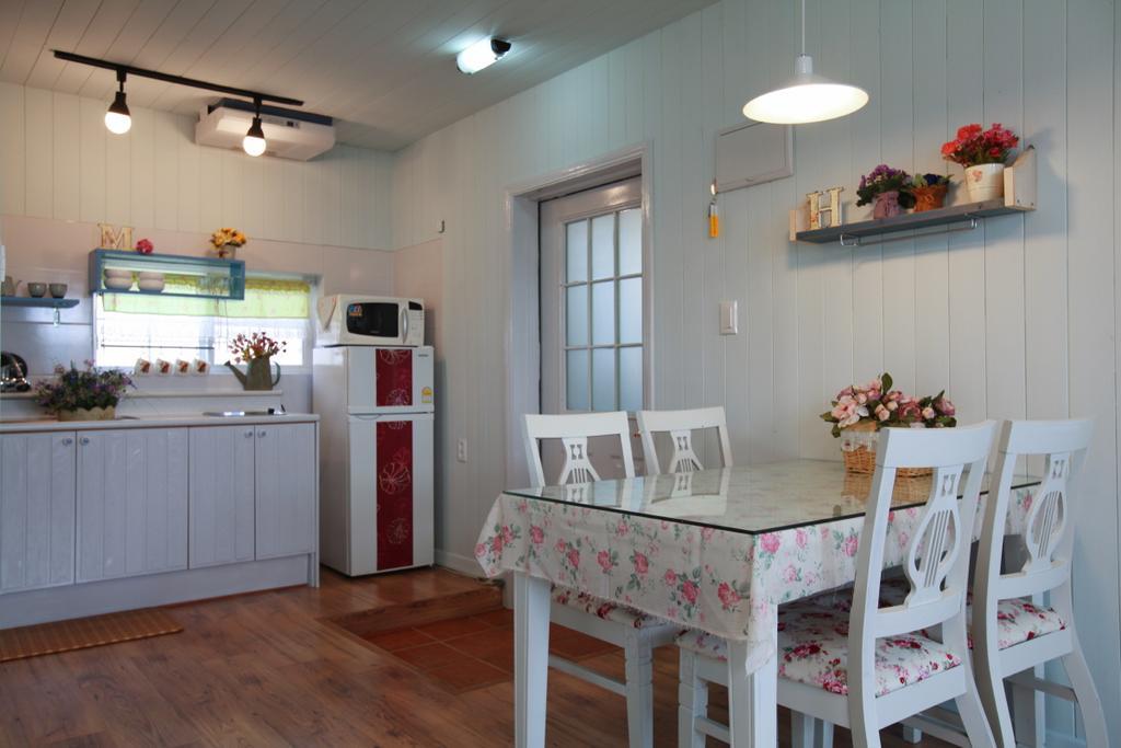 Pyeongchang Edelweiss Pension Quarto foto