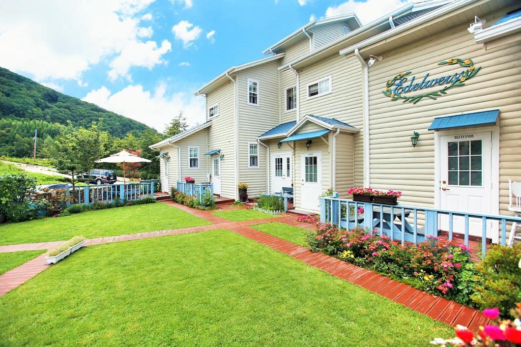 Pyeongchang Edelweiss Pension Exterior foto